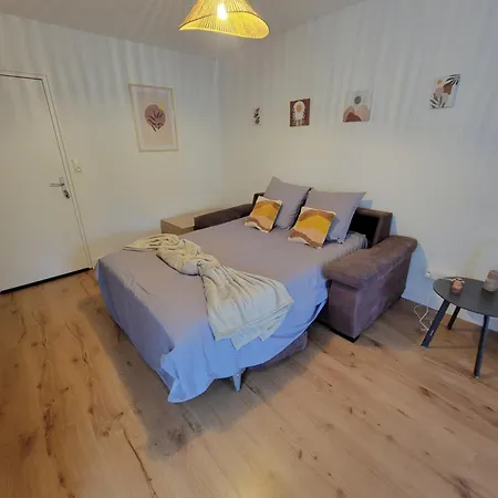 Apartment Le 102 - Appart-sympa - T2, Patio, Jardin Et Cave - Larmor-Plage